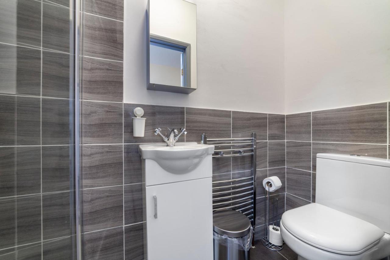 Highlands Gardens Suites Ilford Exteriér fotografie